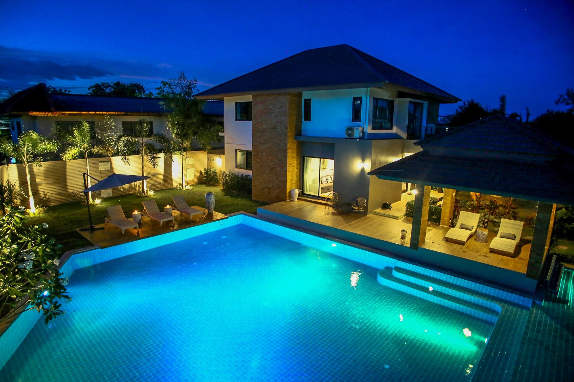 Moin 1617 Luxury Double-Pool Villa Chiang Mai Dış mekan fotoğraf